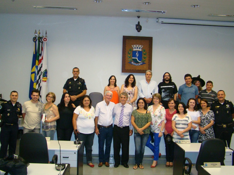 Servidores do Legislativo e Executivo participam de palestra motivacional
